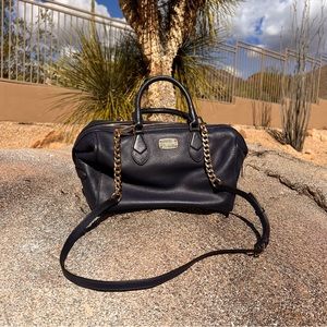 Michael Kors Womens Leather Purse Navy Beautiful Condition Zipper Closure